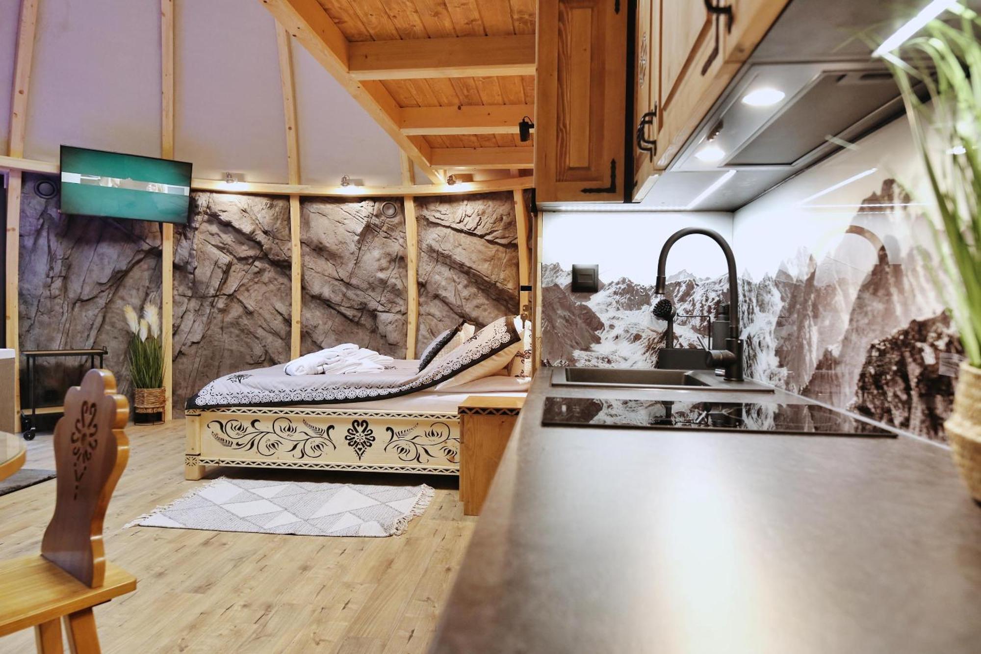 Отель Tatry Mountain Glamp Z Jacuzzi Закопане Экстерьер фото