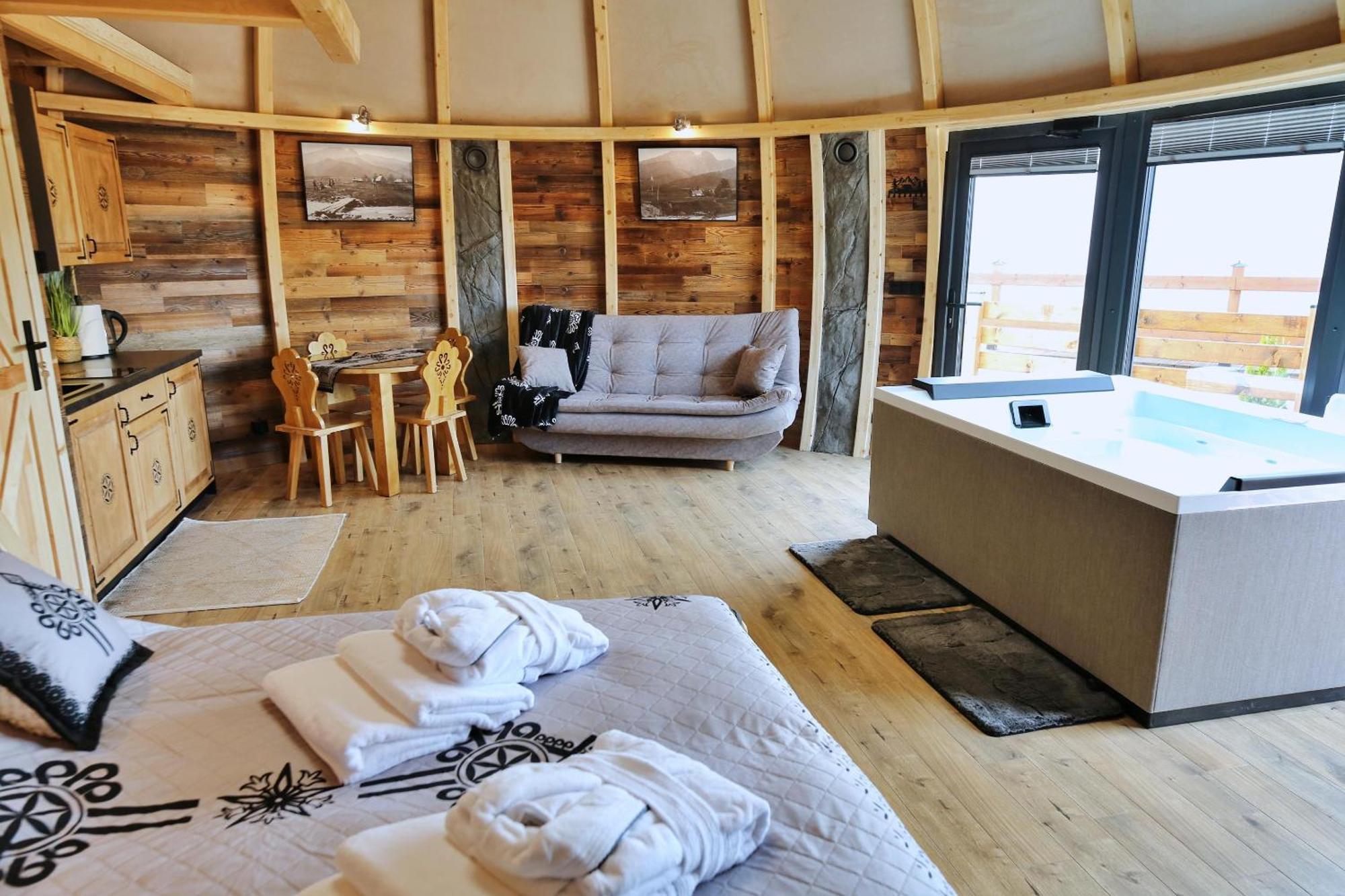Отель Tatry Mountain Glamp Z Jacuzzi Закопане Экстерьер фото