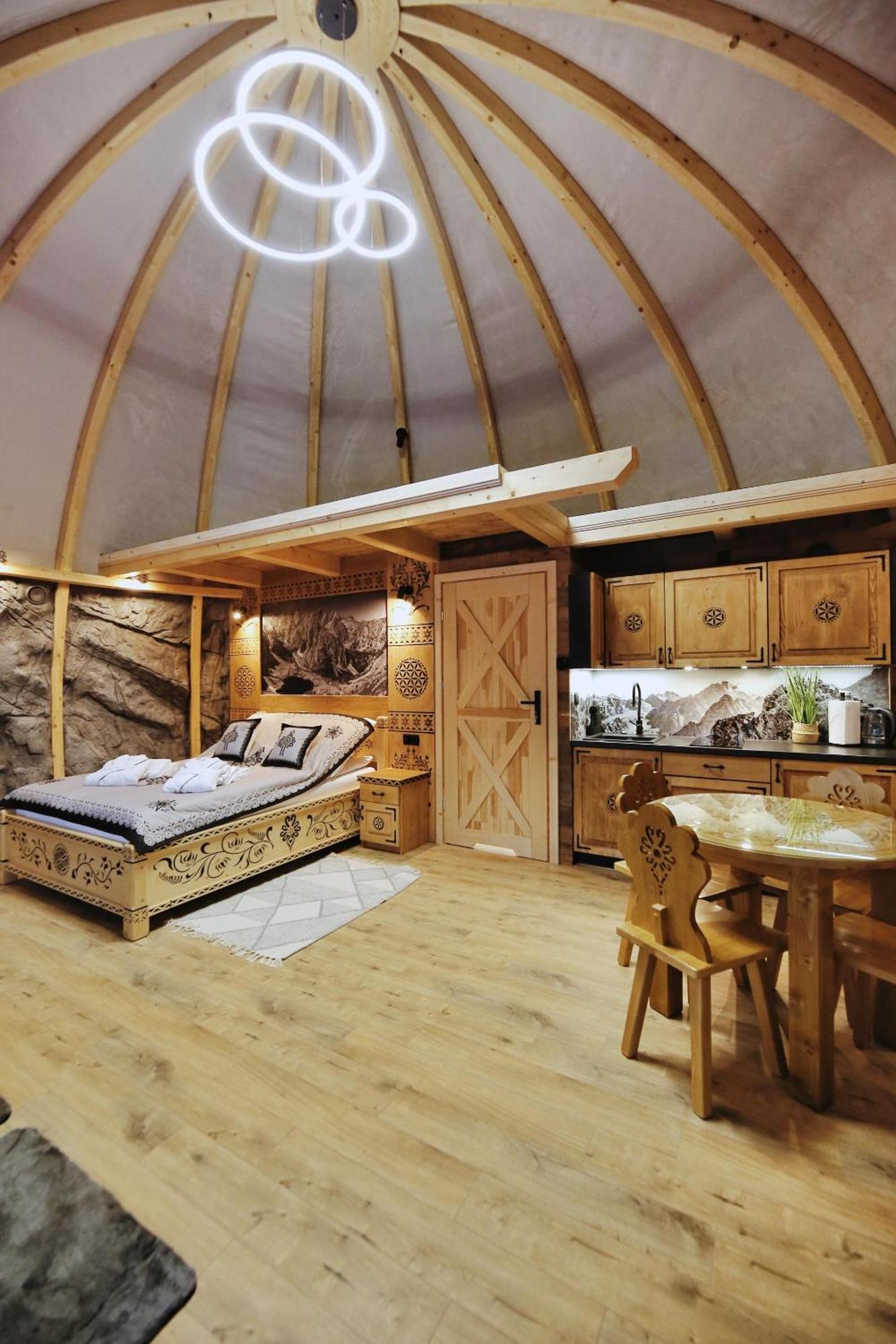 Отель Tatry Mountain Glamp Z Jacuzzi Закопане Экстерьер фото