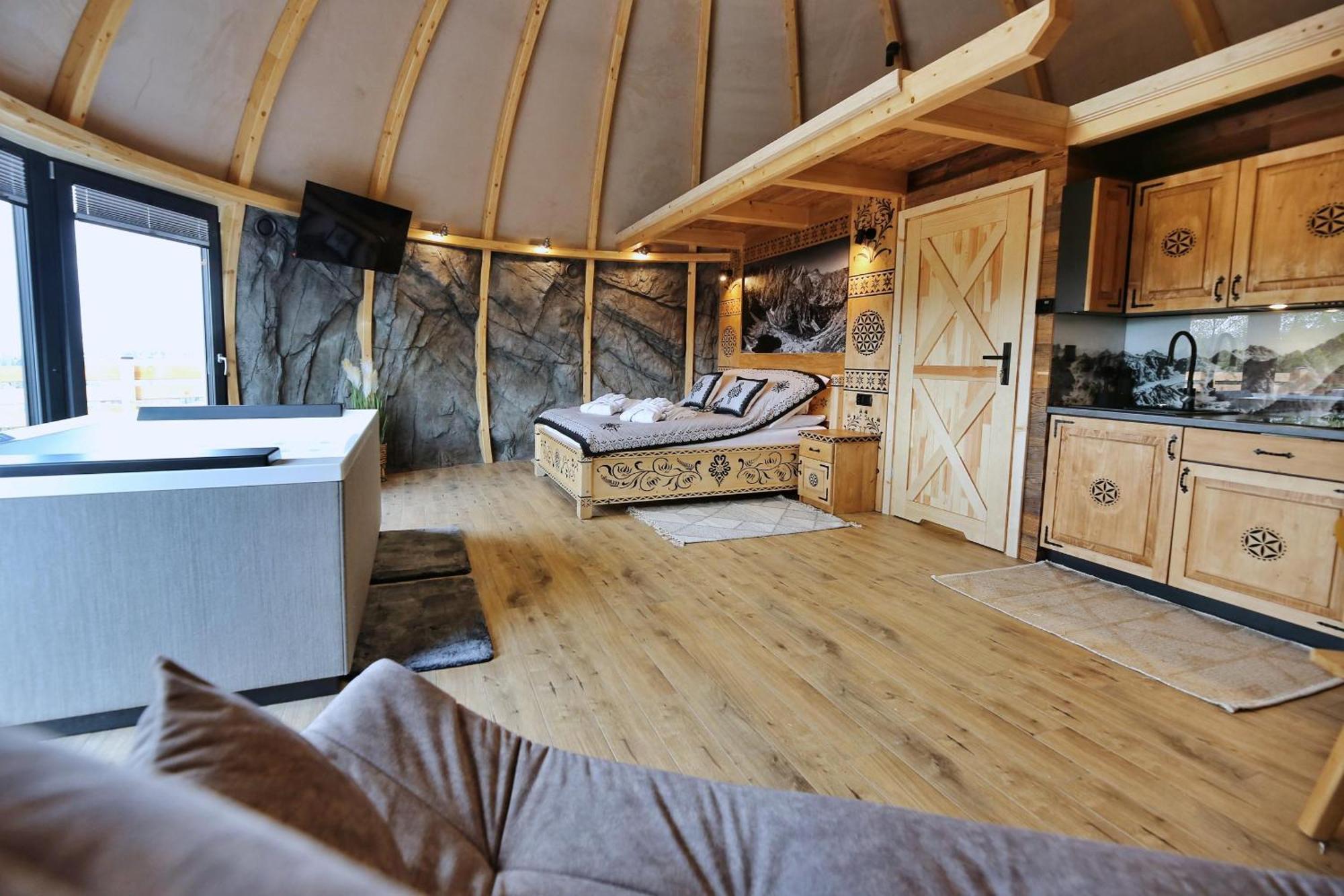 Отель Tatry Mountain Glamp Z Jacuzzi Закопане Экстерьер фото